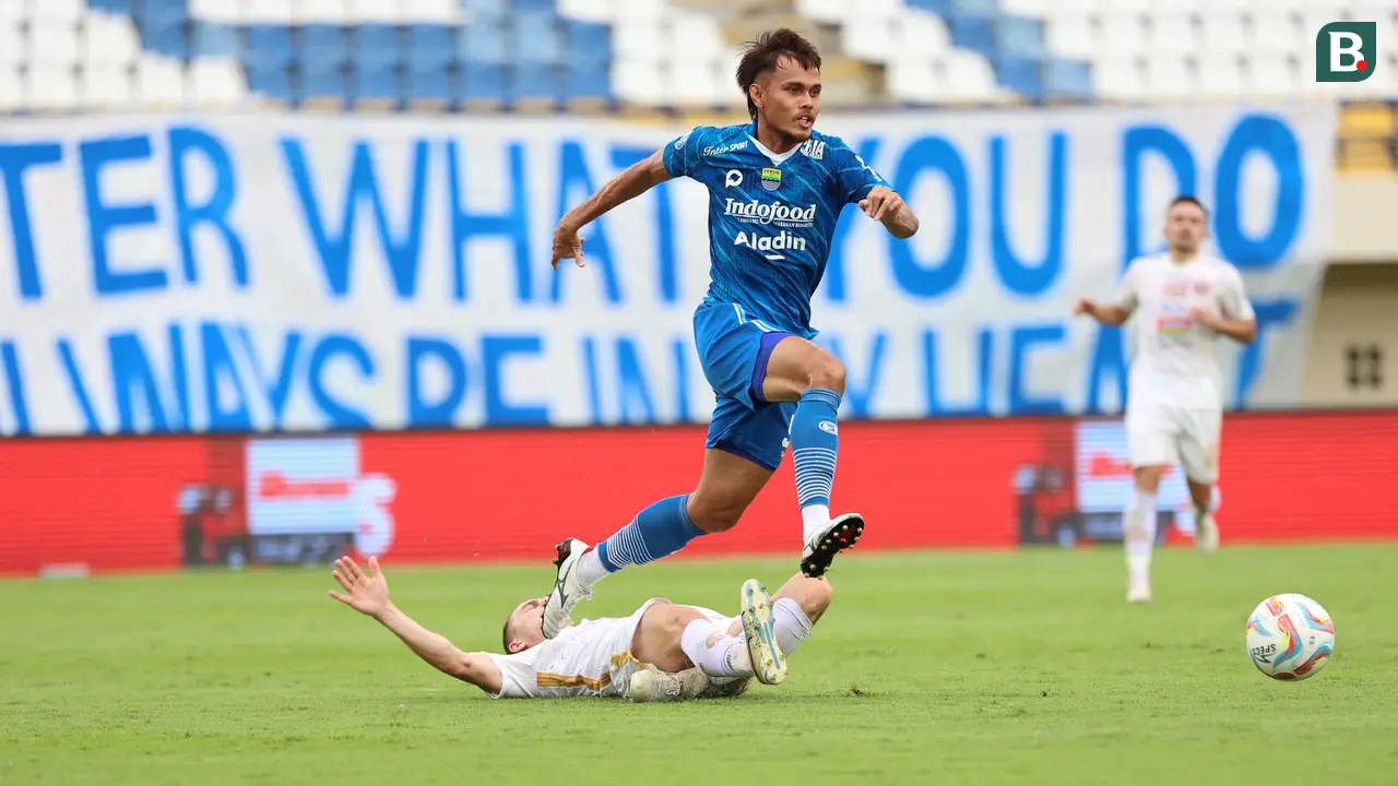 Persib Bandung vs Persija Jakarta - BRI Liga 1 2023/2024