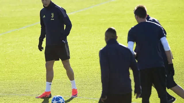 Kehangatan Antar Pemain Warnai Sesi Latihan Juventus