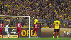 Berita video Borussia Dortmund menang 6-2 atas Bayer Leverkusen di Liga Jerman, Sabtu (4/3/3017). This video presented by BallBall.
