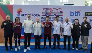Presiden World Aquatics, Husain Al-Musallam, hadir dalam Indonesia Open Aquatic Championships (IOAC) 2025 di Stadion Akuatik GBK, Jakarta, Rabu (12/11/2025). (Bola.com/Bagaskara Lazuardi)