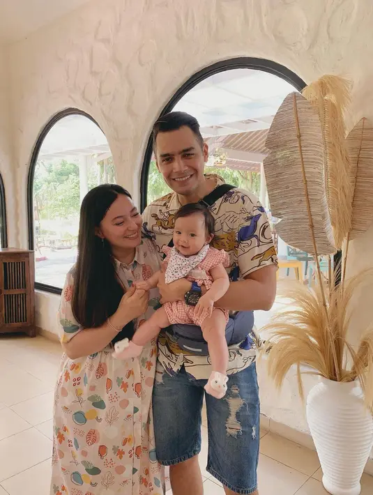 Asmirandah dan Jonas Rivanno (Instagram/asmirandah89)