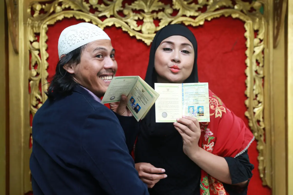 [Bintang] Ria Irawan dan Mayky Wongkar
