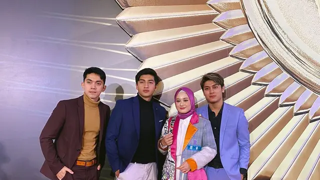 Pernah Bikin Webseries Bareng, Ini 6 Potret Dinda Hauw Bersama Anggota The Gabuts