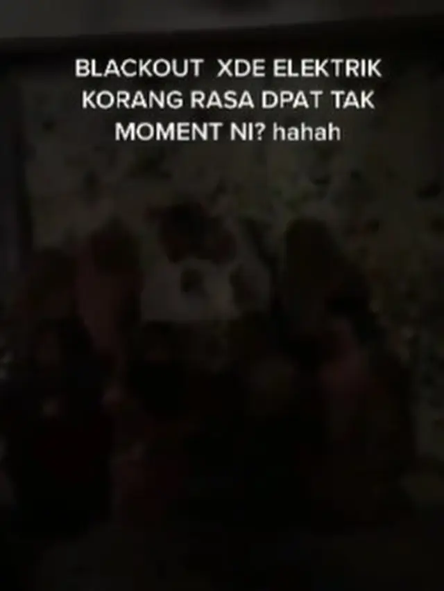Mati Listrik dan Gelap, Cara Fotografer Abadikan Momen Pernikahan Ini Banjir Pujian