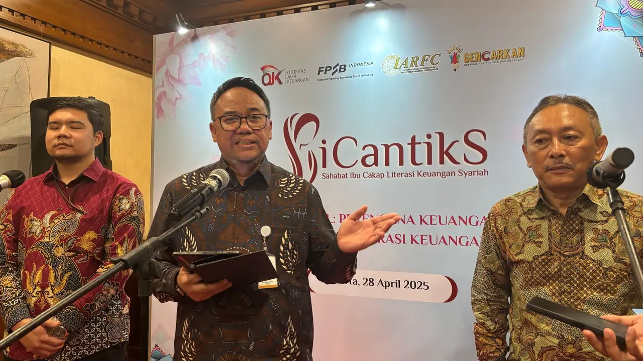 Acara SiCantiks "Sahabat Ibu Cakap Literasi Keuangan Syariah, di Menara Radius Prawiro, Jakarta, Senin (28/4/2025). (Foto: Liputan6.com/Tira Santia)