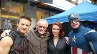 Kabar kemunculan Stan Lee di Avengers: Age of Ultron tersiar saat ia menghadiri London Film dan ComicCon.