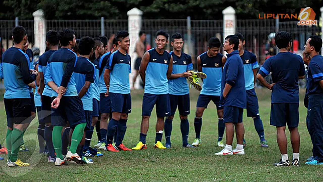 evan-dimas-140213c2.jpg