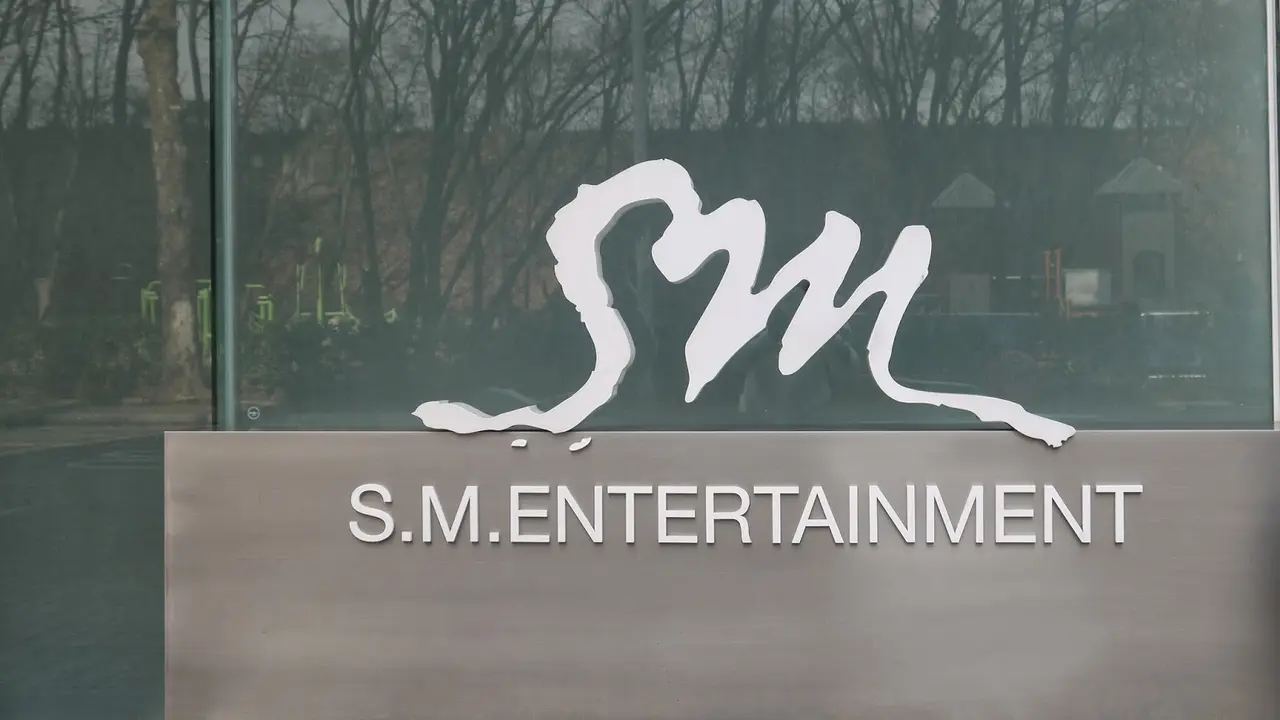 Kabar Tao Hengkang Makin Luas, SM Entertainment Ambil Tindakan