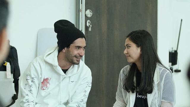 [Fimela] Ernest Prakasa film Imperfect
