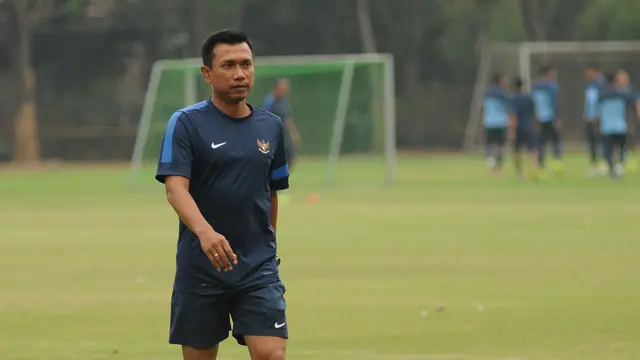 Menelaah Kandidat Kuat Pengganti Riedl di Timnas Indonesia