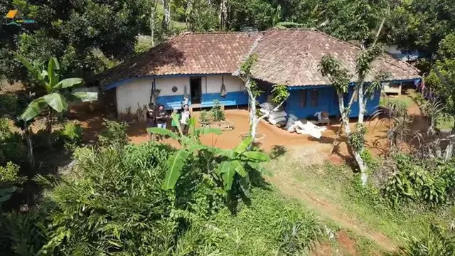 Penampakan Rumah Encuy