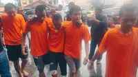 Sejumlah tahanan Polsek Rumbai kabur yang akhirnya tertangkap polisi lagi. (Liputan6.com/M Syukur)