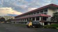 Gedung bekas Bandara Kemayoran kini terbengkalai