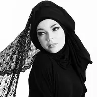 Dewi Sandra memang selalu awet muda dan cantik. Apa rahasianya?