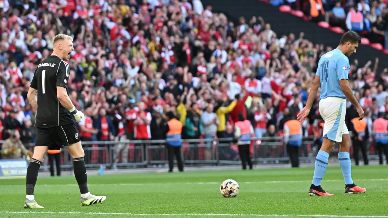 Foto: Penampilan Apik Aaron Ramsdale Saat Membawa Arsenal Juara Community Shield
