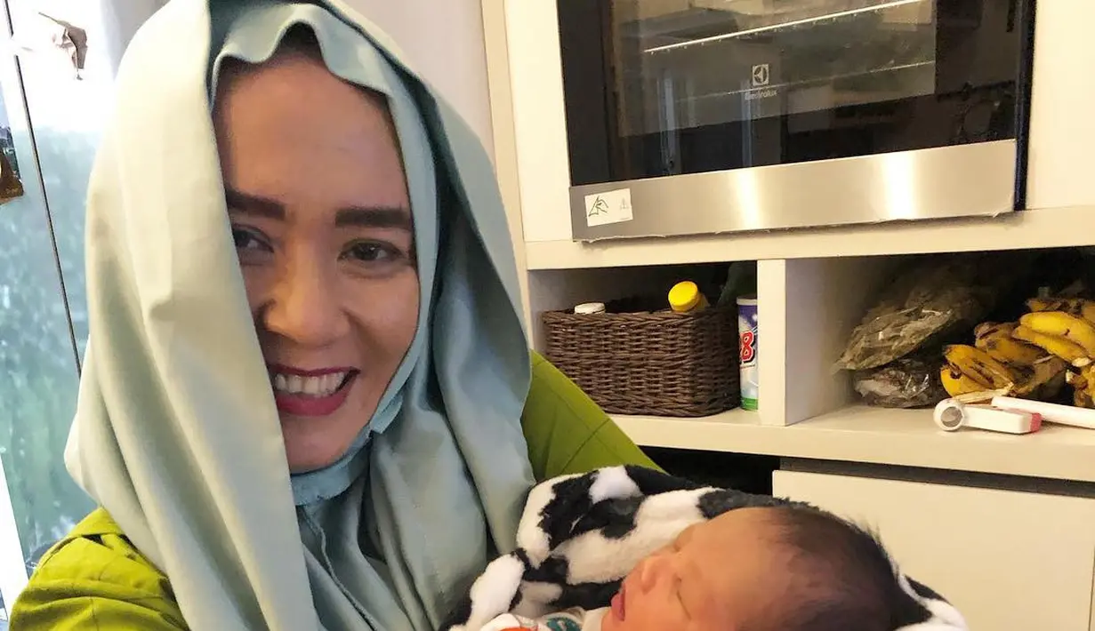 Kabar itu pernah diungkapkan Inara saat menjadi bintang tamu podcast The Sungkar. [Instagram/mommy_starla]