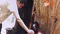 Mer-C membutuhkan relawan yang bermental ikhlas dan konsisten membantu sesama manusia. Pendiri Mer-C Jose Rizal Jurnalis mengatakan, organisasinya bersifat netral. 