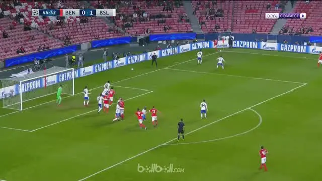 Berita video highlights Liga Champions 2017-2018, Benfica vs Basel, dengan skor 0-2. This video presented by BallBall.