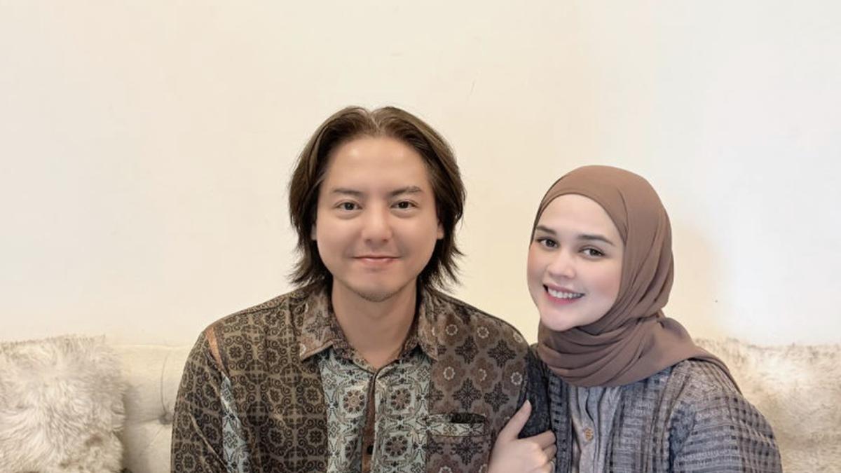 8 Potret Ruang Tamu Rumah Cut Meyriska dan Roger Danuarta, Minimalis dan Elegan
