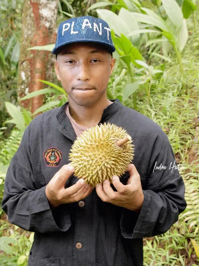 6 Editan Foto Pharell Williams Jika Tinggal di Indonesia Ini Kocak