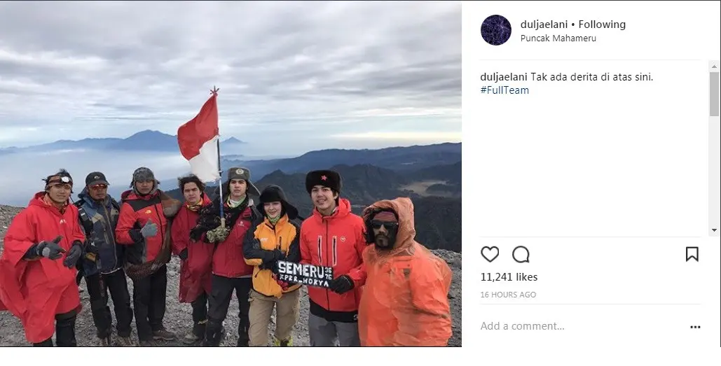 Dul Jaelani senang berada di puncak Gunung Semeru (Foto: Instagram)