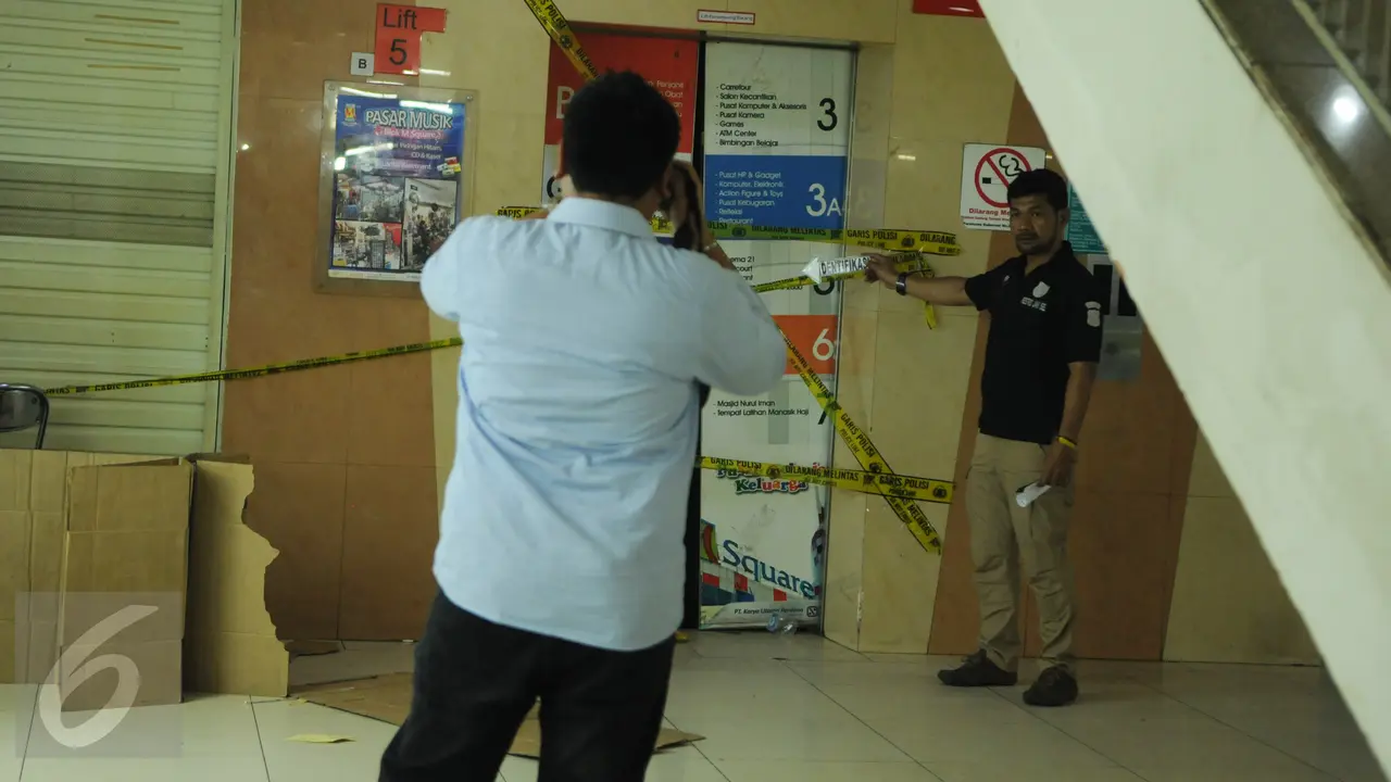 20170317-Lift Pengunjung Mal di Blok M Square Jatuh-Gempur 