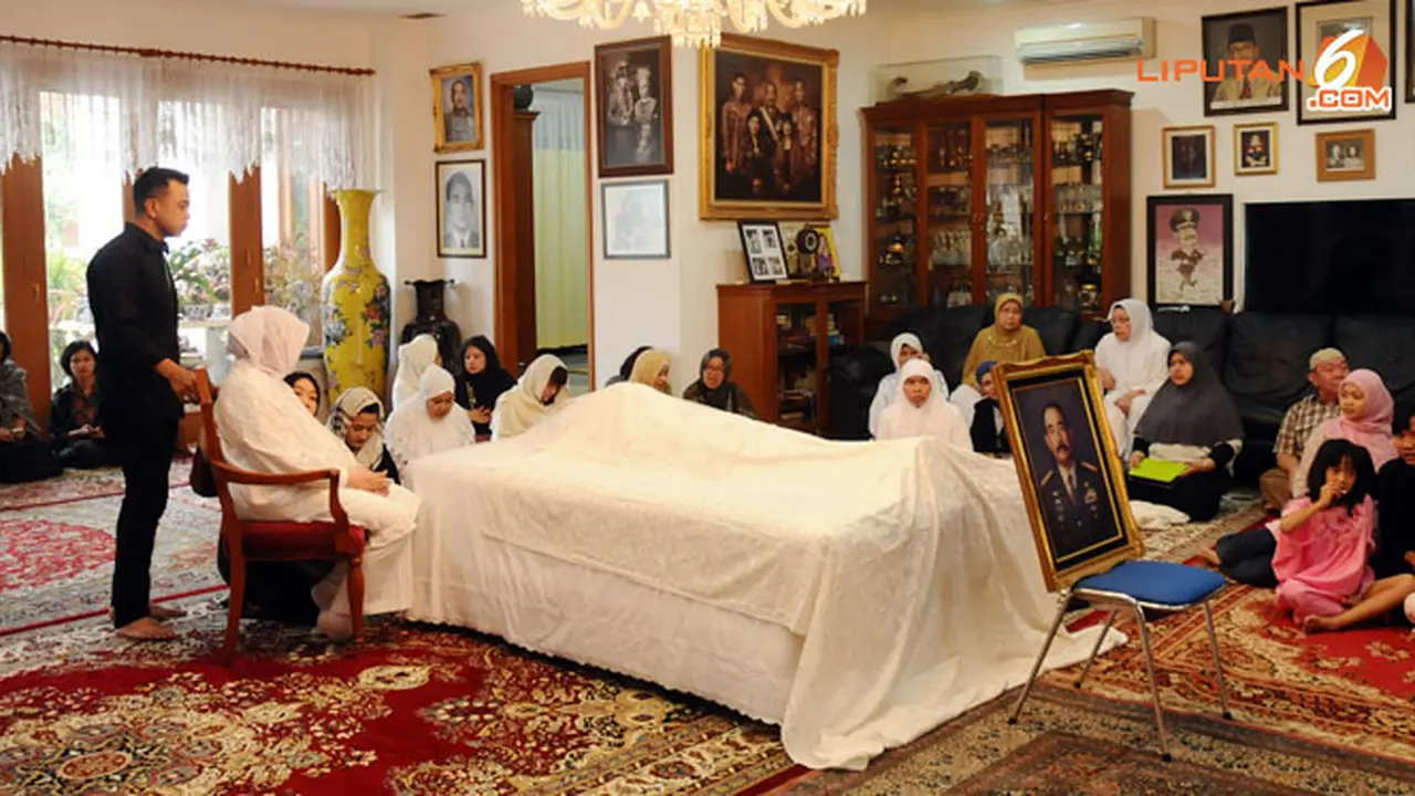 feisal-tandjung-wafat130218b.jpg