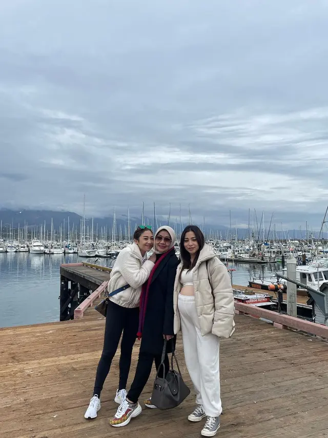 8 Adu Gaya Dua Bumil Nikita Willy dan Winona Willy Saat Babymoon Pertama dan Kedua di Luar Negeri