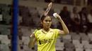Pebulutangkis Indonesia, Gregoria Mariska, saat melawan pebulutangkis Denmark, Sofie Holmboe Dahl, pada laga Indonesia Masters 2018 di Istora Senayan, Selasa (23/1/2018). Gregoria menang 21-12 dan 21-13 atas Sofie Holmboe. (Bola.com/M Iqbal Ichsan)