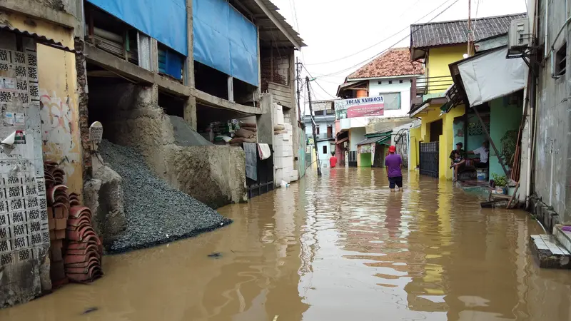 Banjir di Kelurahan Cililitan, Jakarta Timur, Jumat (26/4/2019)