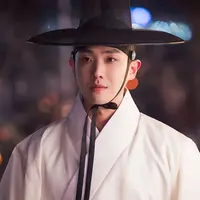 Lee Joon dalam drama "Bloody Heart". (Foto: Disney+ Hotstar)