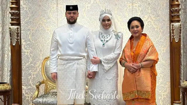 Gaya Titiek Soeharto Saat Hadir di Pernikahan Putri Kerajaan Pahang Malaysia