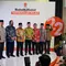 Mantan calon presiden Anies Baswedan bersama sejumlah ketua umum parpol saat menghadiri Halal Bihalal di Kantor DPP PKS, Sabtu (26/4/2024). (Liputan6.com/Delvira Hutabarat)