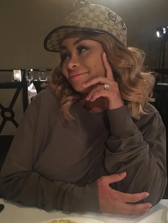 Dream Renee, anak pertama pasangan Rob Kardashian dan Blac Chyna. Lahir pada Kamis, 10 November 2016 di Rumah Sakit Cedars-Sinai, Los Angeles. (Instagram/Robkardashian)