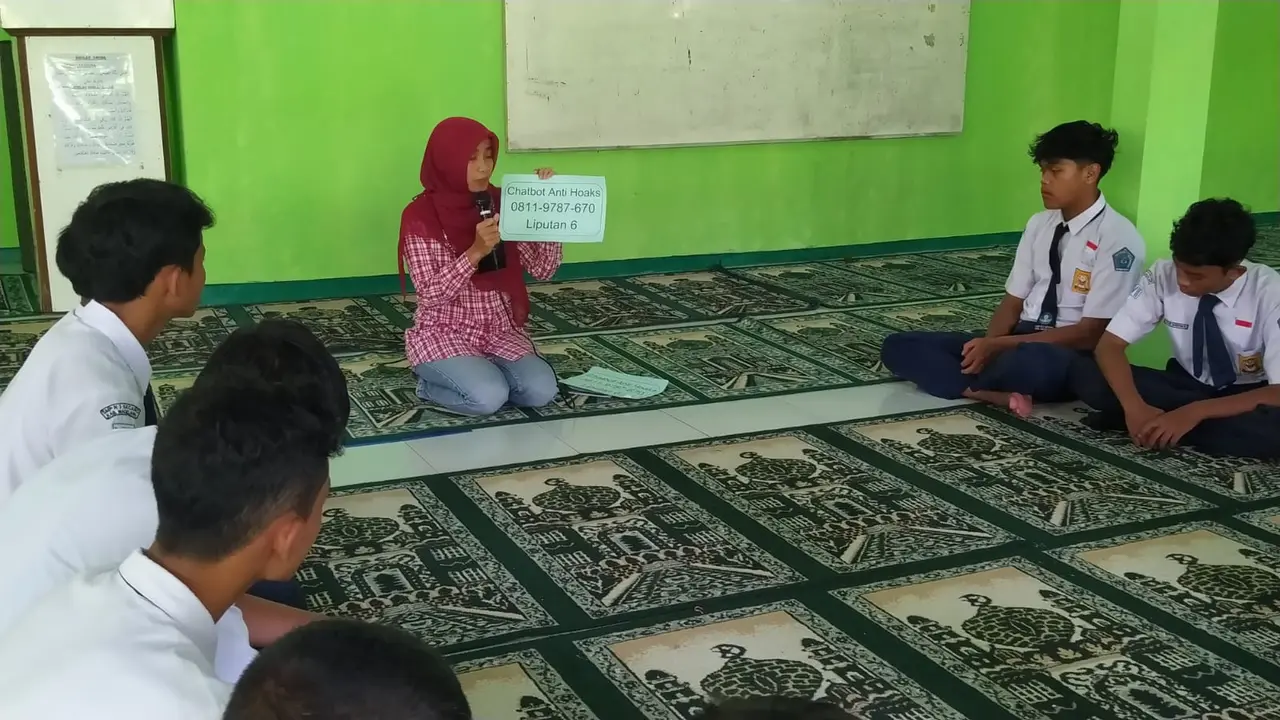 Pegiat Cek Fakta