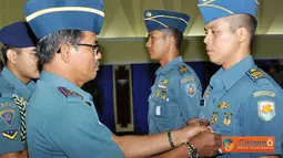 Citizen6, Surabaya: Penutupan Pendidikan Dikspepa TNI AL TA. 2011 ini sekaligus menjadi penutup rangkaian program pendidikan TNI AL yang dilaksanakan di Kobangdikal pada 2011 ini. (Pengirim: Penkobangdikal)