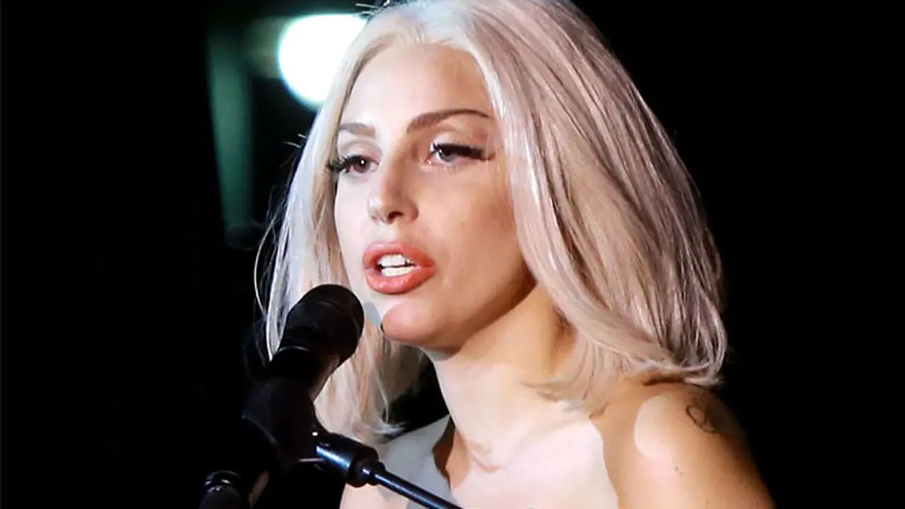 lady-gaga-131104b.jpg