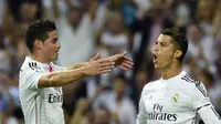 Ronaldo rayakan gol dengan James (JAVIER SORIANO / AFP)