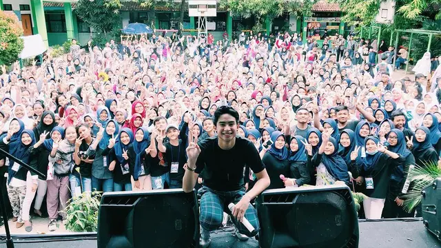 Kini Penuh dengan Kontroversi, Ini 6 Potret Devano Danendra di Awal Karier