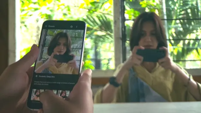 Sheila Sedang Main ngegim.