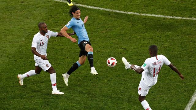 Dua Gol Cavani Antar Uruguay Lolos 8 Besar Piala Dunia 2018