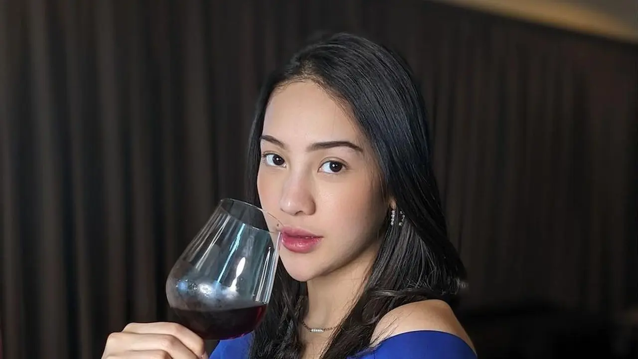 Anya Geraldine