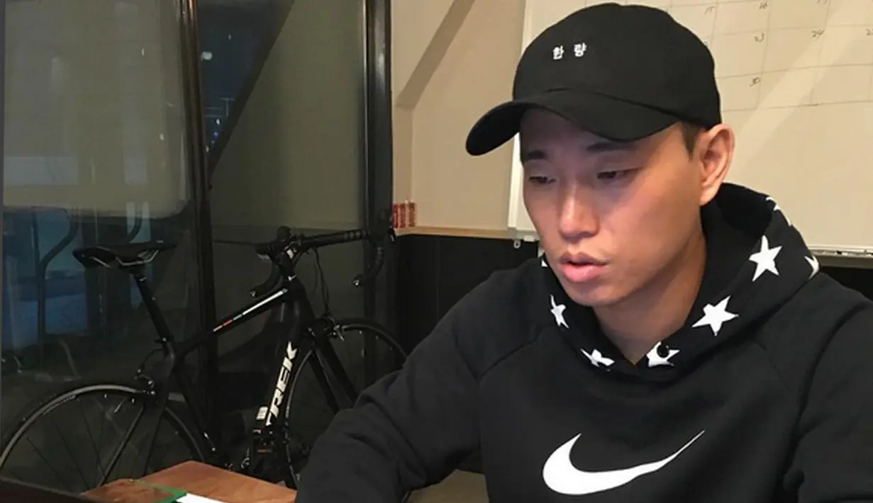 Tersiar kabar, Gary menghapus semua unggahannya ketika dirinya mendengar kabar Song Ji Hyo dan Kim Jong Kook dikeluarkan dari Running Man, tepatnya pada 14 Desmber lalu. (kang_gary8888)