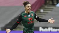 Jack Grealish - Grealish dinilai sebagai sosok yang tepat bagi Manchester United untuk menambah kekuatan dan menjadi pemain pelapis Bruno Fernandes serta Paul Pogba. (Andy Rain/Pool via AP)