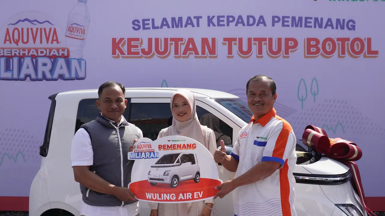 Dari Tutup Botol ke Mobil Pertama, Kejutan Akhir Tahun AQUVIVA untuk Keluarga Indonesia