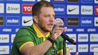 Pelatih Timnas Basket Brasil, Gustavo de Conti, menatap Piala Dunia FIBA 2023 dengan kepercayaan diri tinggi karena membawa kekuatan terbaik. (AFP/Adek Berry)