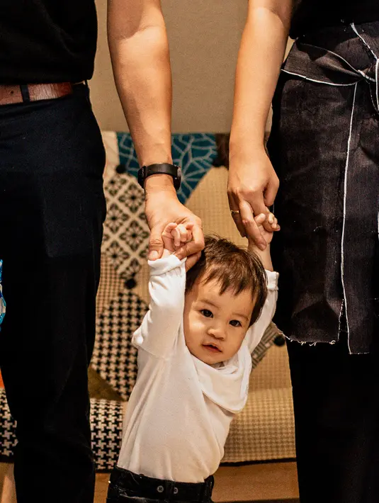 Kehadiran Iori semakin menyempurnakan rumah tangga Putri Titian dan Junior Liem. (Foto: instagram.com/putrititian)