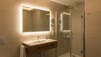9 Desain Kamar Mandi Ala Hotel Material Murah, Mewah Tanpa Menguras Dompet