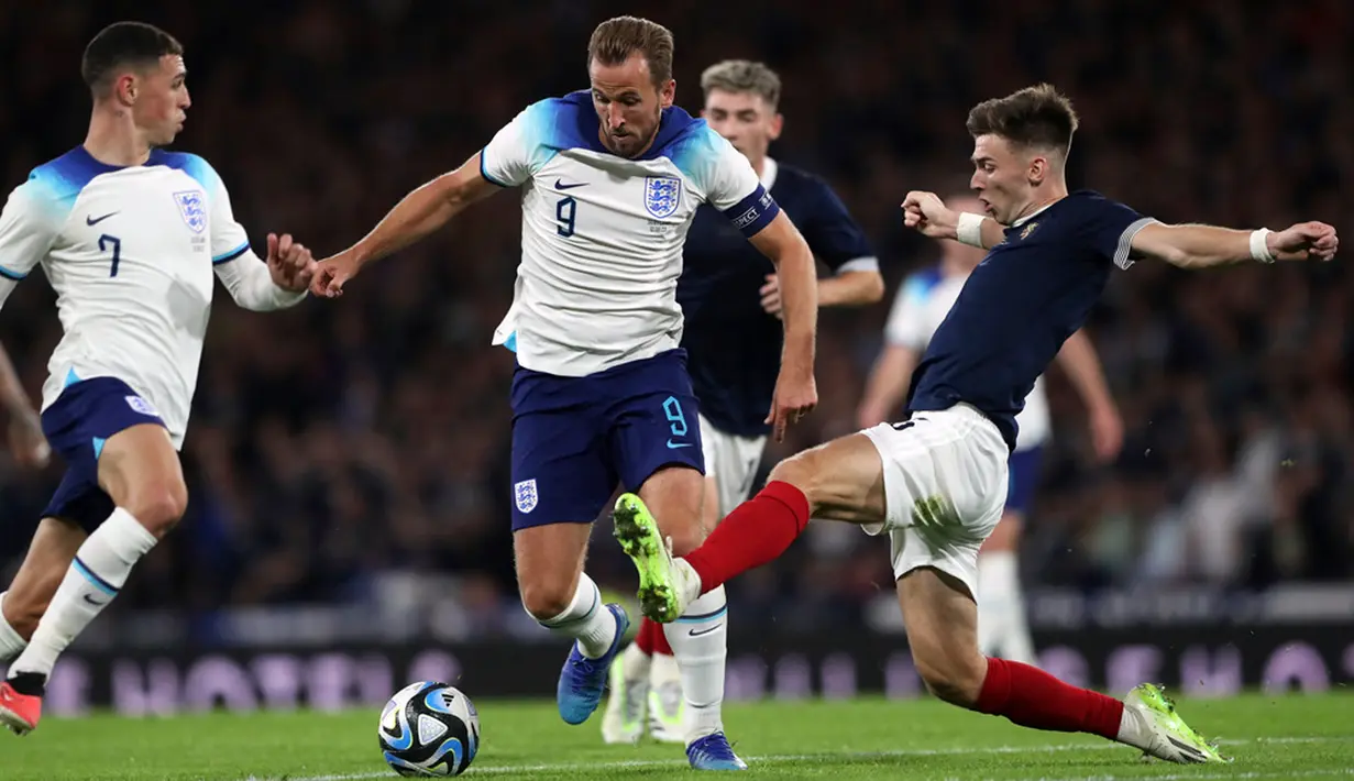 Tiga gol kemenangan Inggris masing-masing dicetak oleh Phil Foden, Jude Bellingham, dan Harry Kane. (AP Photo/Scott Heppell)