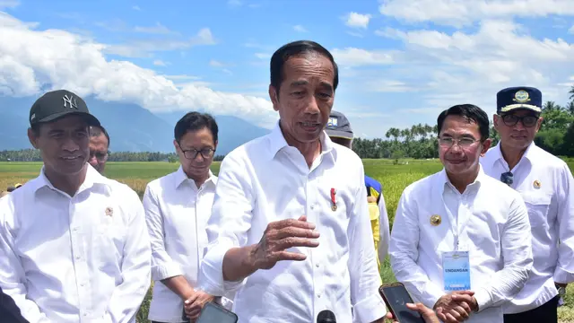 Presiden Jokowi Apresiasi Gebrakan Mentan Amran Lakukan Percepatan Tanam Padi